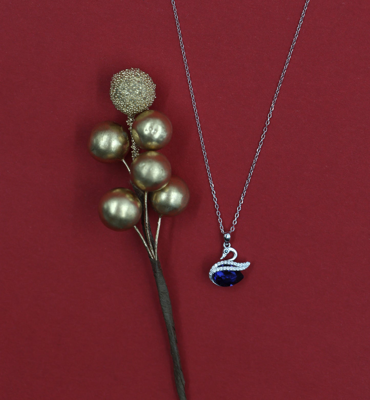 Majestic Swan Sapphire Necklace
